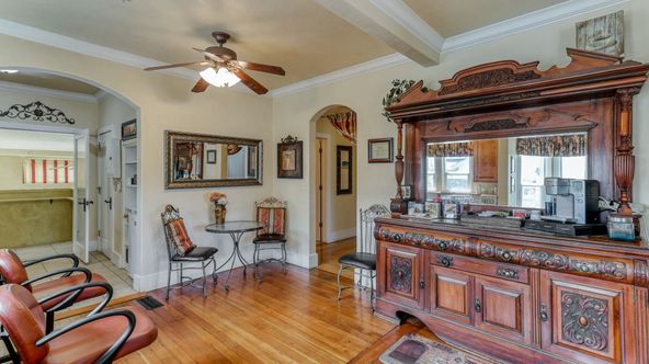 Standalone Commercial Cottage: 2437 Old Eureka Way, Redding, CA 96001